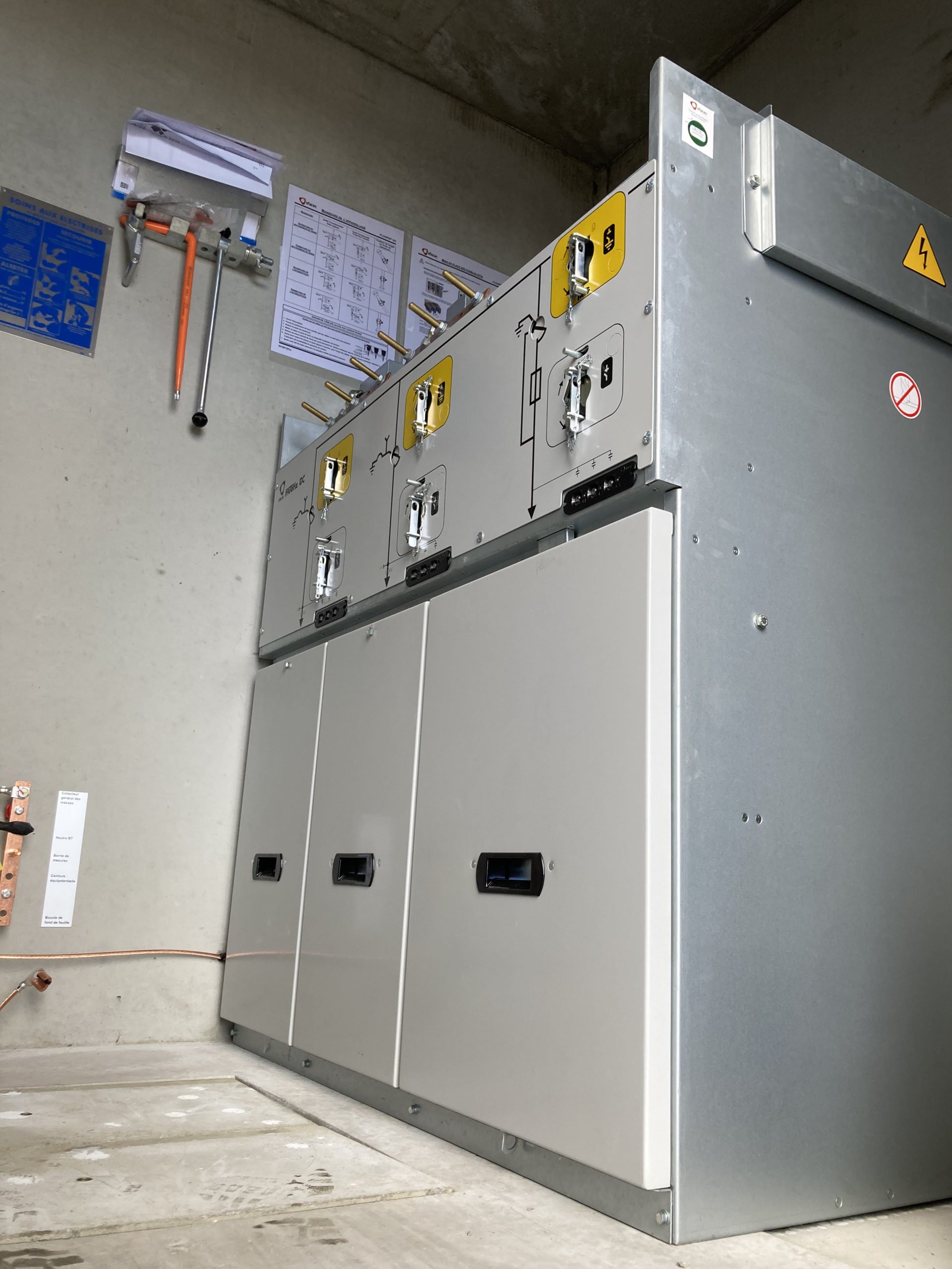 Installation poste haute tension